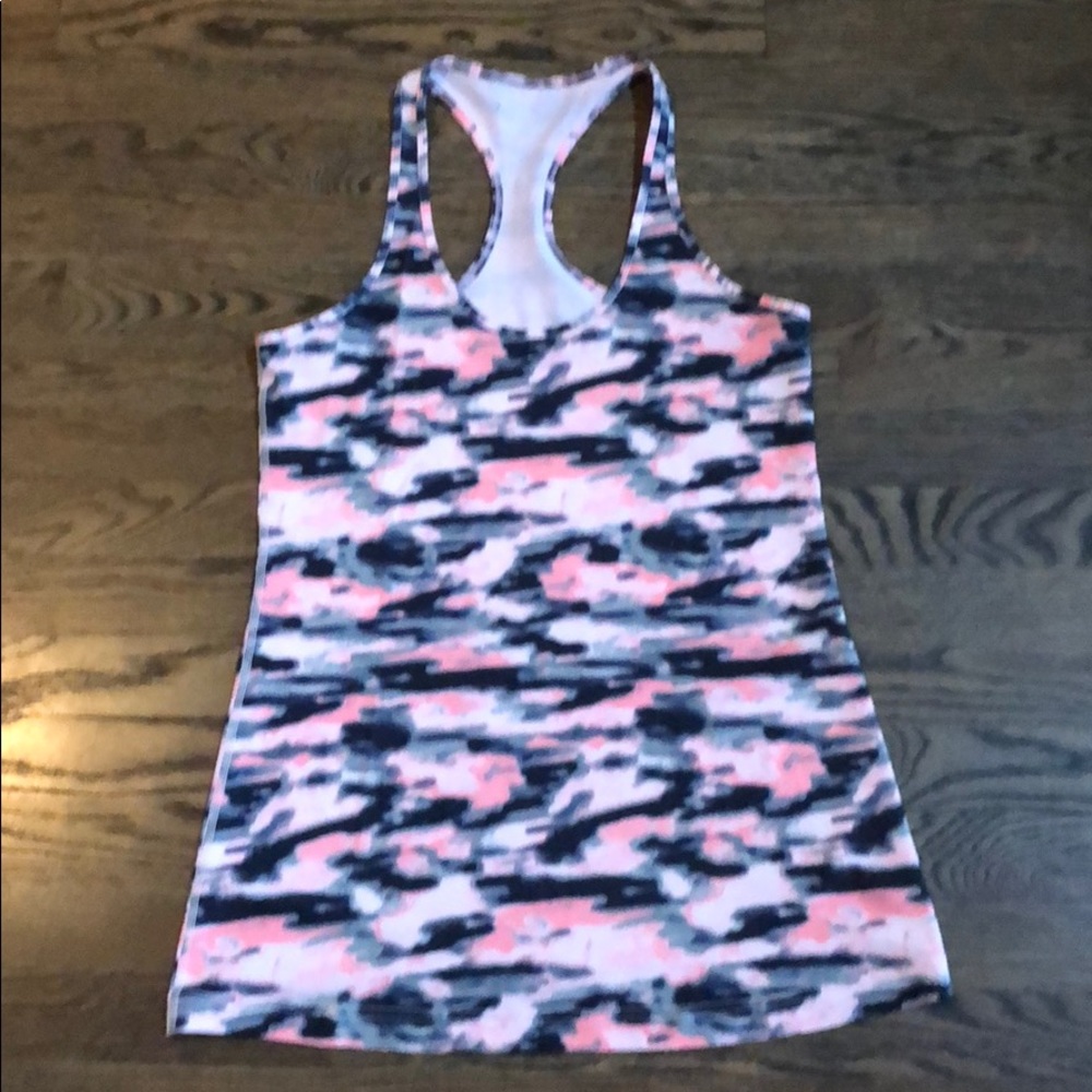 Lululemon Women’s camo racerback tank size 12